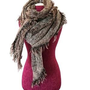 Wrap / scarf / shawl / large 25 x 50